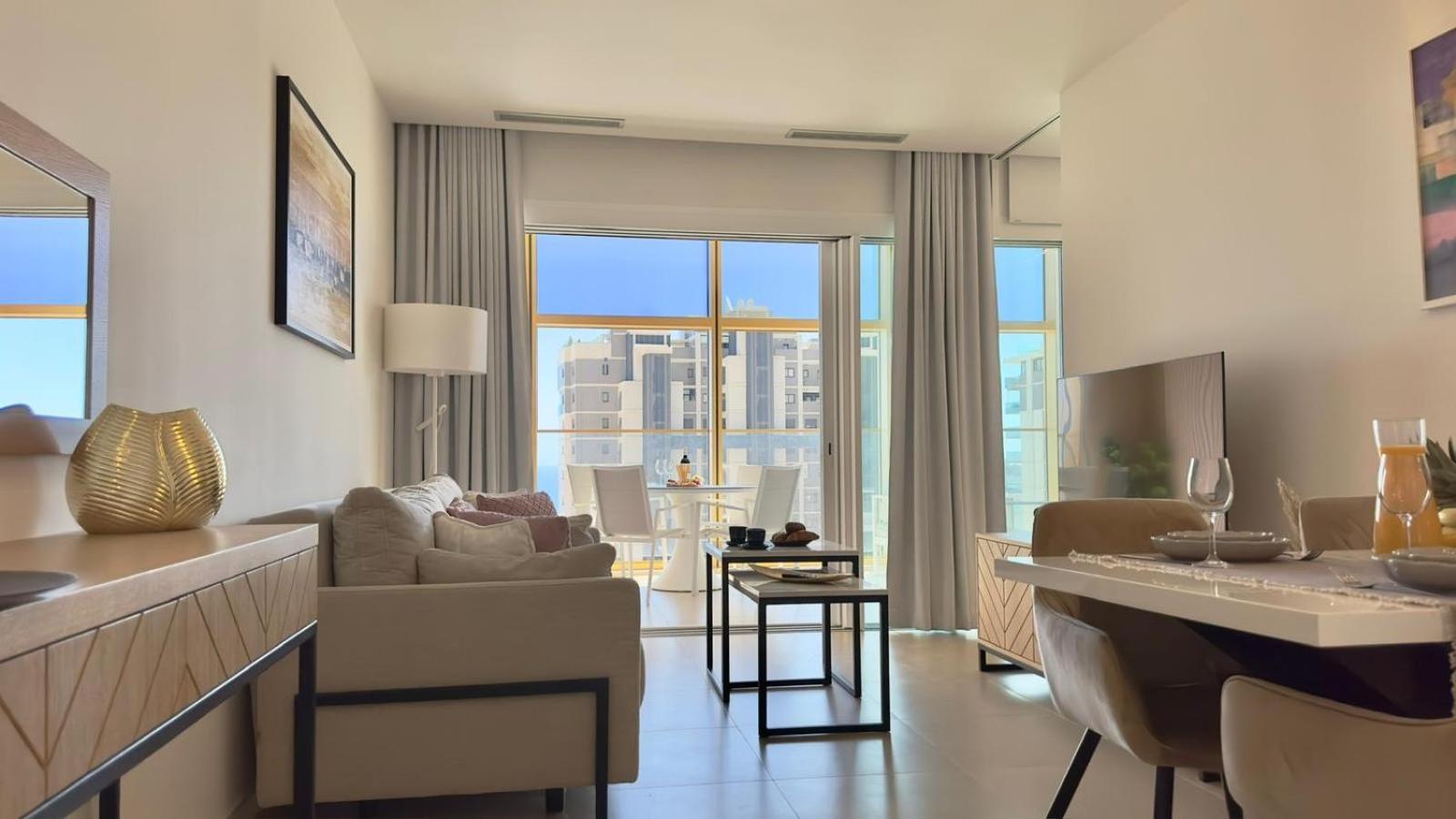 Intempo Residence By Leo Apartments Benidorm Luaran gambar