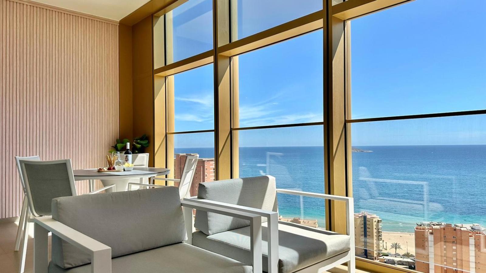 Intempo Residence By Leo Apartments Benidorm Luaran gambar